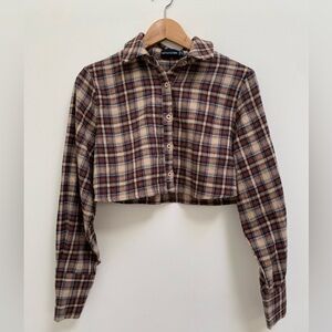 PrettyLittleThing Cropped Plaid Button-Down Shirt